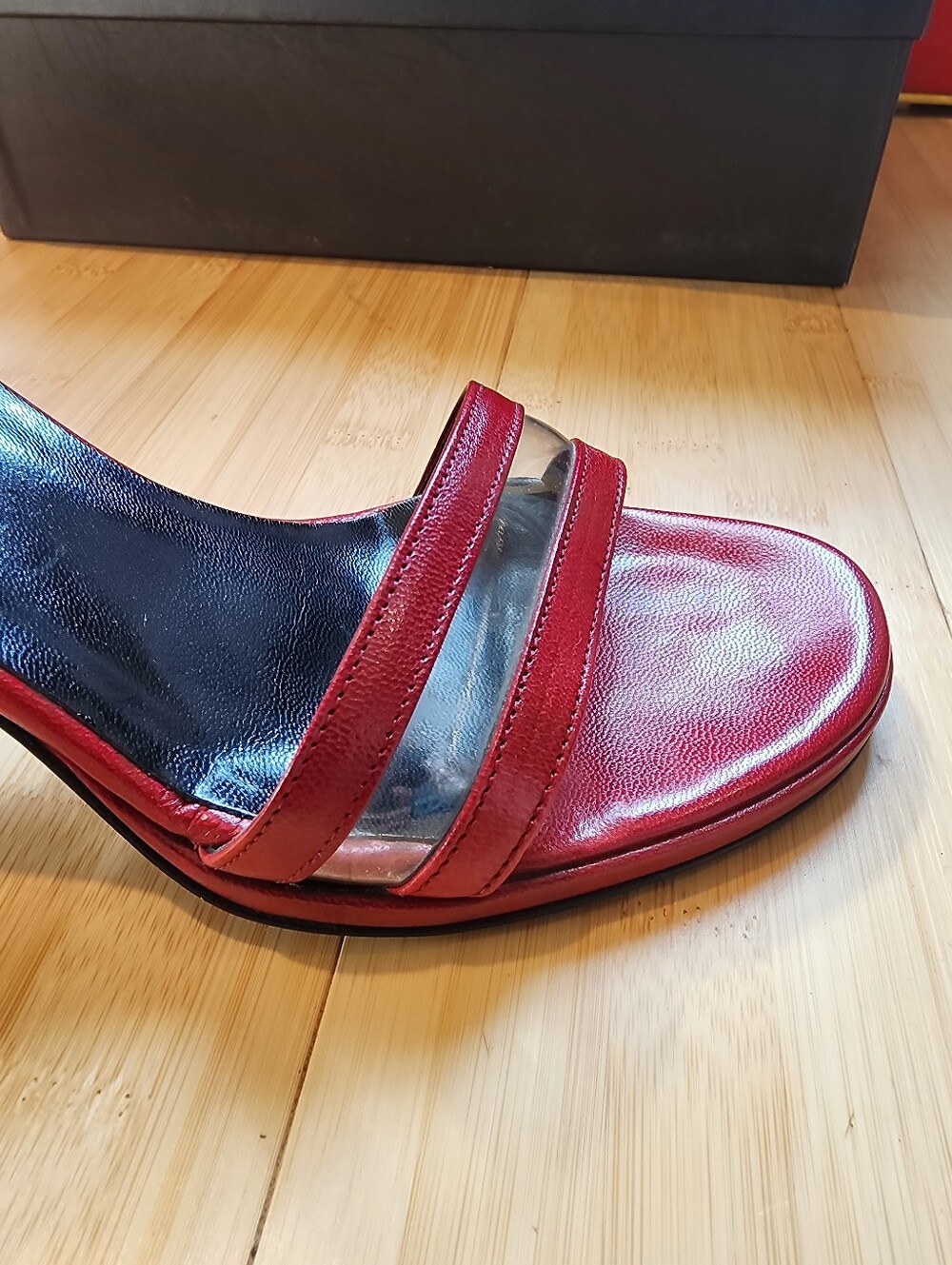 Gucci Red Leather Slide Heels 3.5 In Heel  Clear Chunk Sz 6 - Picture 4 of 11
